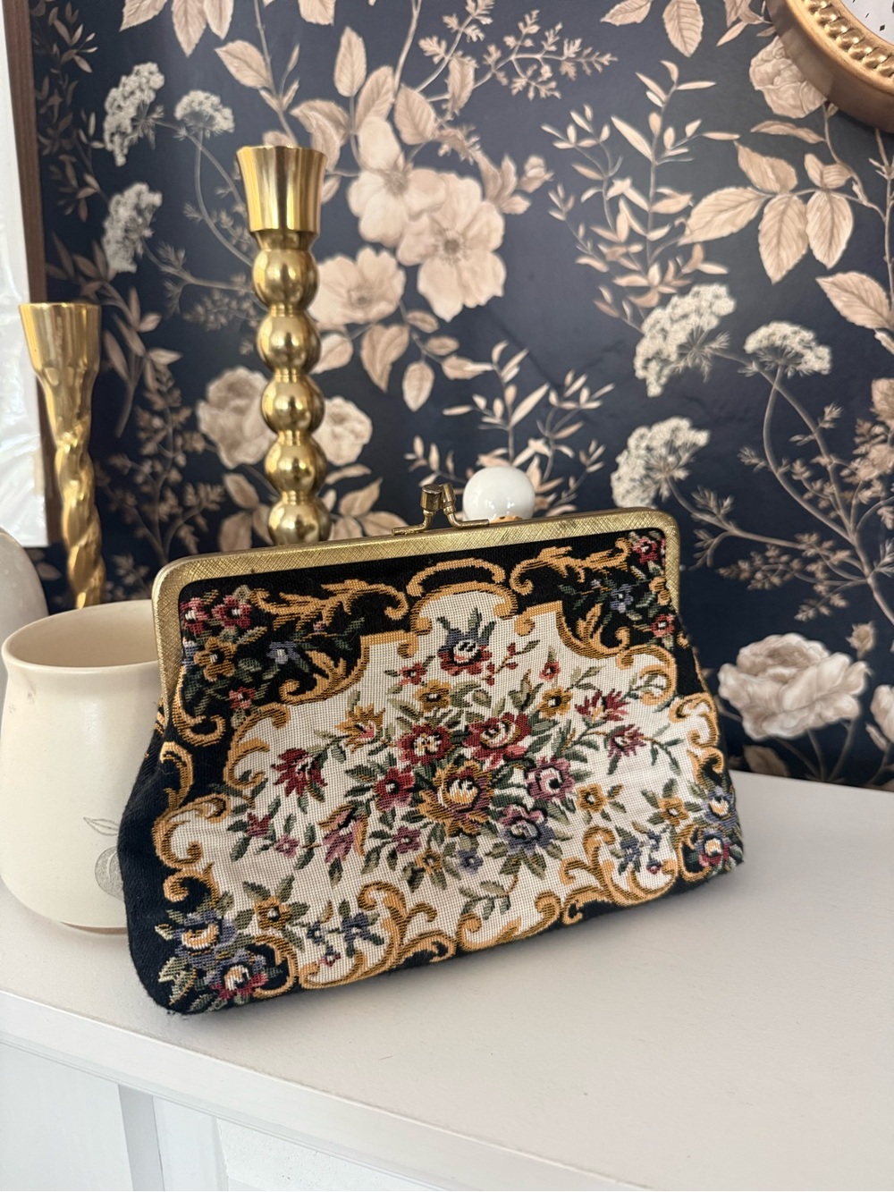 1960s Vintage Walborg Floral Tapestry Kisslock Clutch Bag